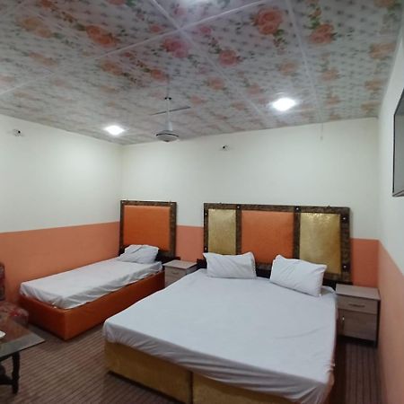 New Pak Royal Hotel Lahore Exterior foto